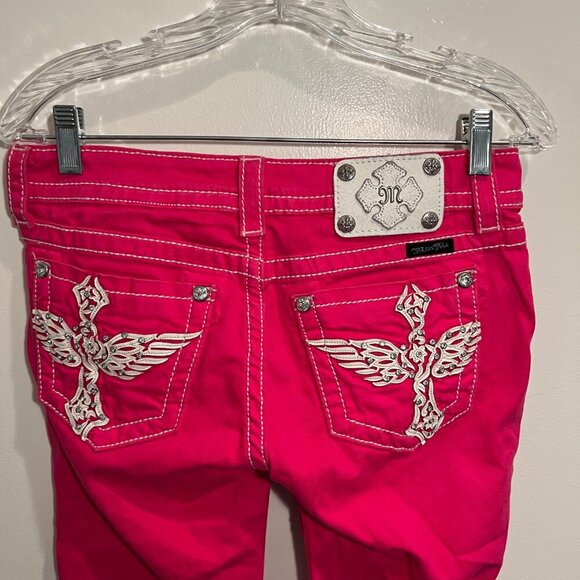 Miss Me Jeans Hot Pink Low Rise Wing Embellished Cuffed Capri, Size 27 - Picture 8 of 16